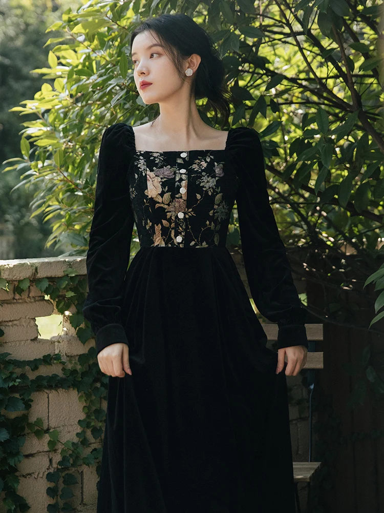 

Vintage French Black Velvet Dress Women's Unique Jacquard Flowers Elegant Women's Vintage Midi Dress Vest Black Robe Black