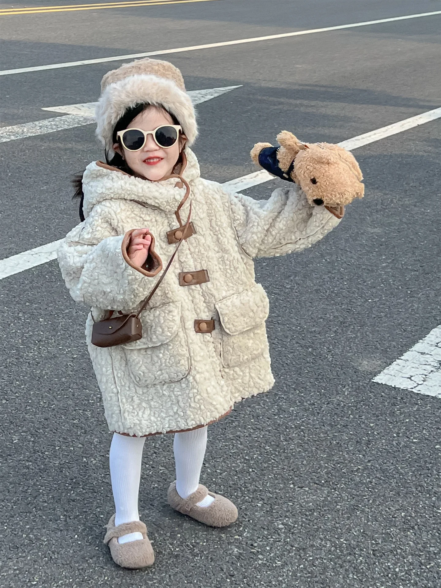 

2023 Winter Girls Fashion Long Thick Warm Fleece Hooded Coat with Buttons Baby Kids Children Jacket Outerwear