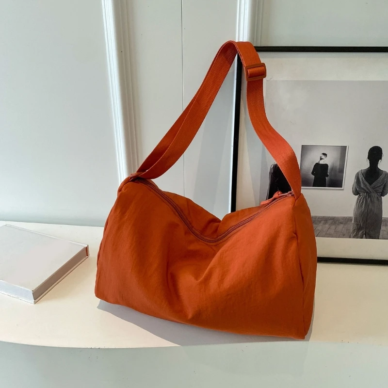 Stylish and Practical Nylon Hobos Bag Compact and Durable Crossbody Bag for Everyday Use E74B
