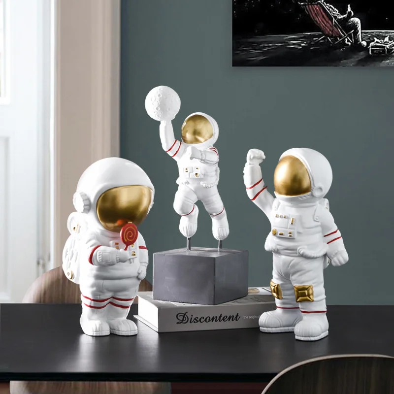 

New creative resin crafts living room children's room study soft decoration cartoon astronaut ornaments