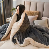 Wool Throw Blanket Keep Warm Winter Bed Blankets Double Sided Queen Duvet Cover Camping Double Bed Cover Bedspread on the bed 1