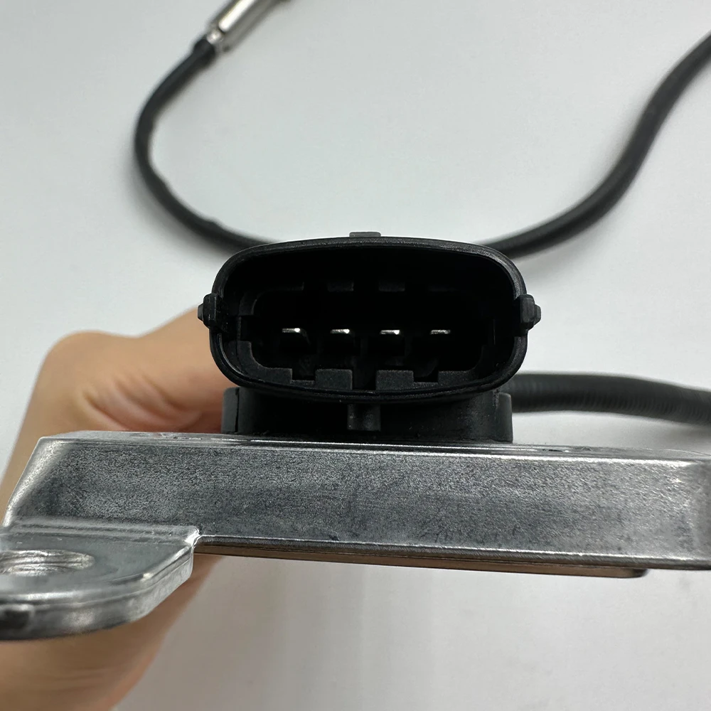 NGK κ  Ƽ Ĩ    Nox , 2013-2015 D-odge Ram 4500, 68085740AA, 5WK96730, 68085740AB
