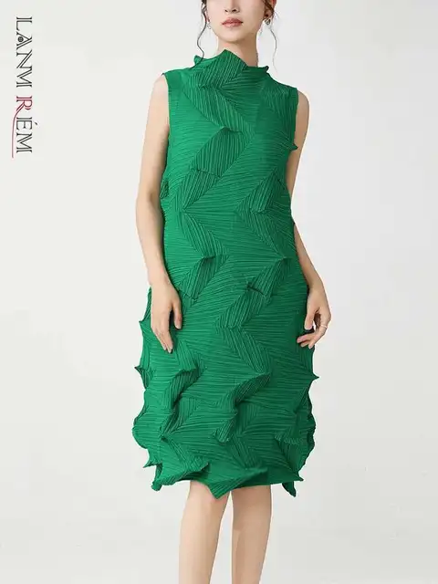 LANMREM Irregular Handmade Pleated Women's Dress Niche Chic Elegance High-end Sleeveless Elastic Stand Collar Dresses 2DB3530