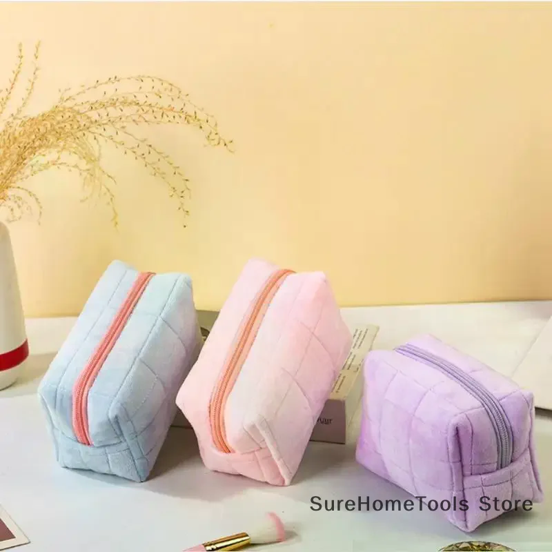 Plush Makeup Bag For Women Zipper Large Soft Cosmetic Bag Travel Make Up Toiletry Bag Washing Pouch Travel Organizer Bag