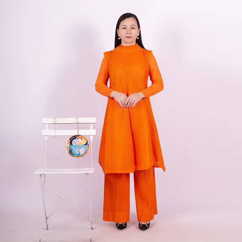 

Women's 2023 new solid color round neck lace long sleeve top + pants suit