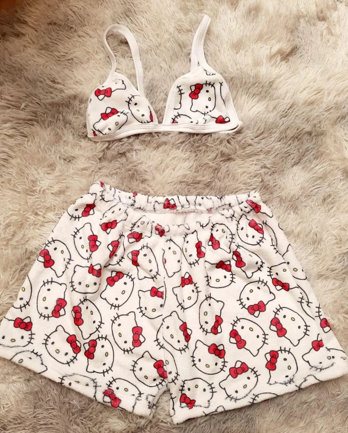

Свободные женские пижамные костюмы Sanrio, Hello Kitty, модная Изысканная необычная одежда для сна с мультяшным рисунком, домашняя пляжная одежда для отдыха