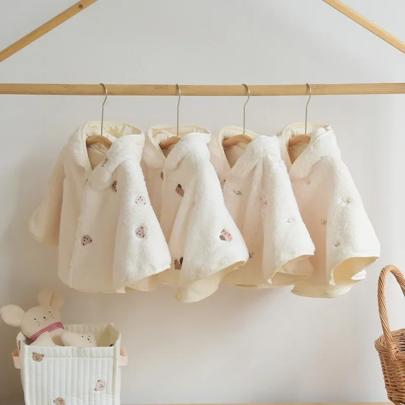 Baby Girl Coat Infant Outfit Windproof Coral Velvet Blankets for Newborn Embroidered Baby Clothes Ins Winter Baby Hooded Cloak