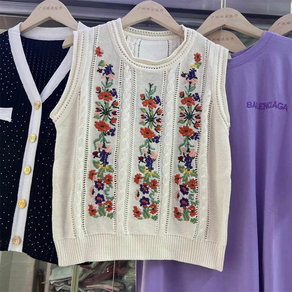 Flower Embroidery Short Sleeve Sweater Women Fashion Hollow Out Design O-Neck Slim Pullover Knitwear Crop Top 2023 Spring Summer