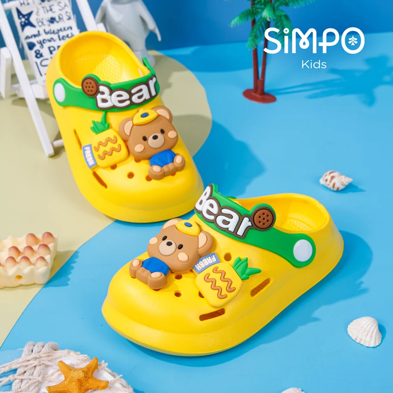Sandals For Girls & Boys Cartoon Bear & Rabbit Charms Slip On Closed Toe Clogs Lightweight Anti-slip Hollow Kids Garden Shoes