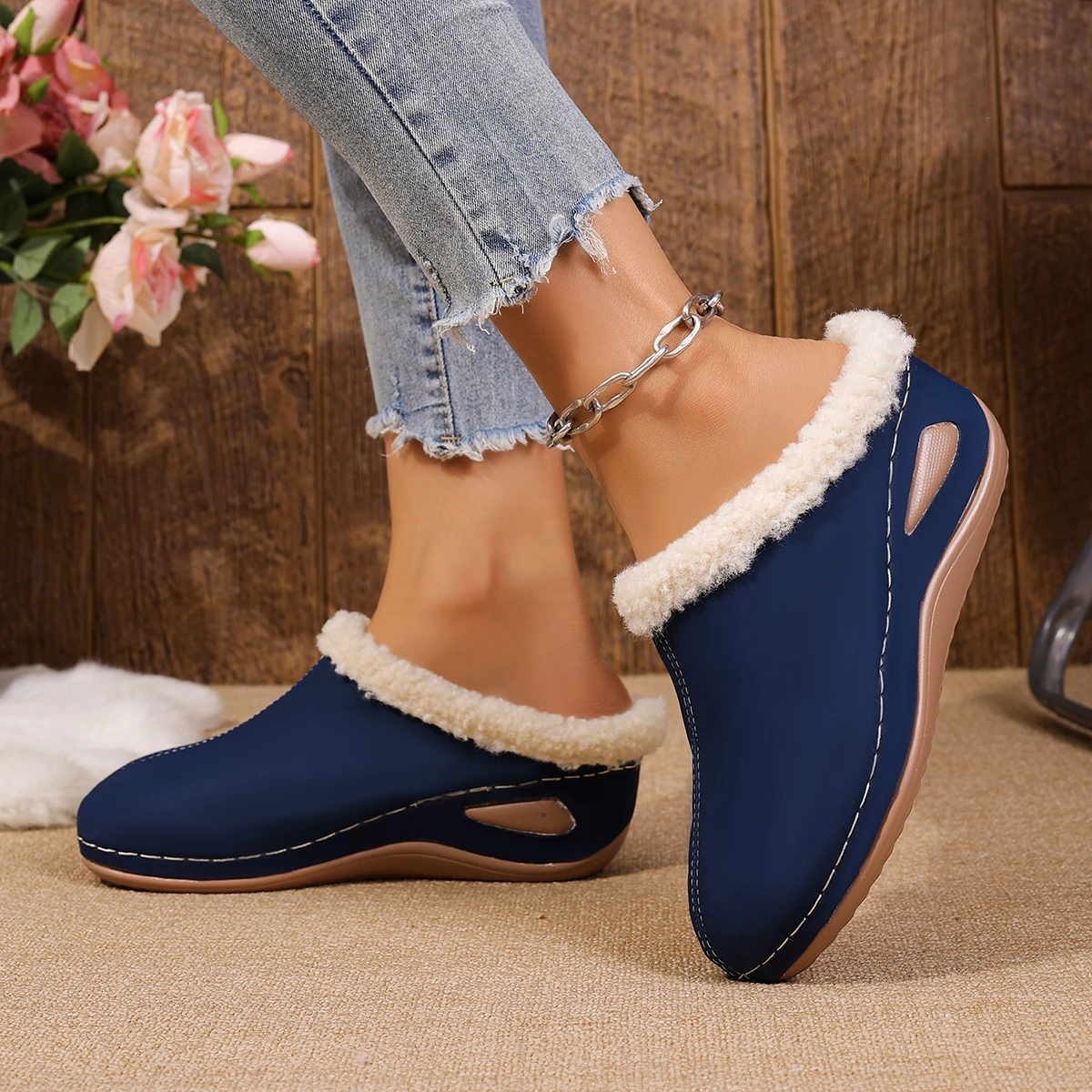 Ladies Shoes 2025 New Closed Toe Women's Slippers Fashion Outdoor Casual Winter Plus Velvet Keep Warm Comfortable Flat Slippers