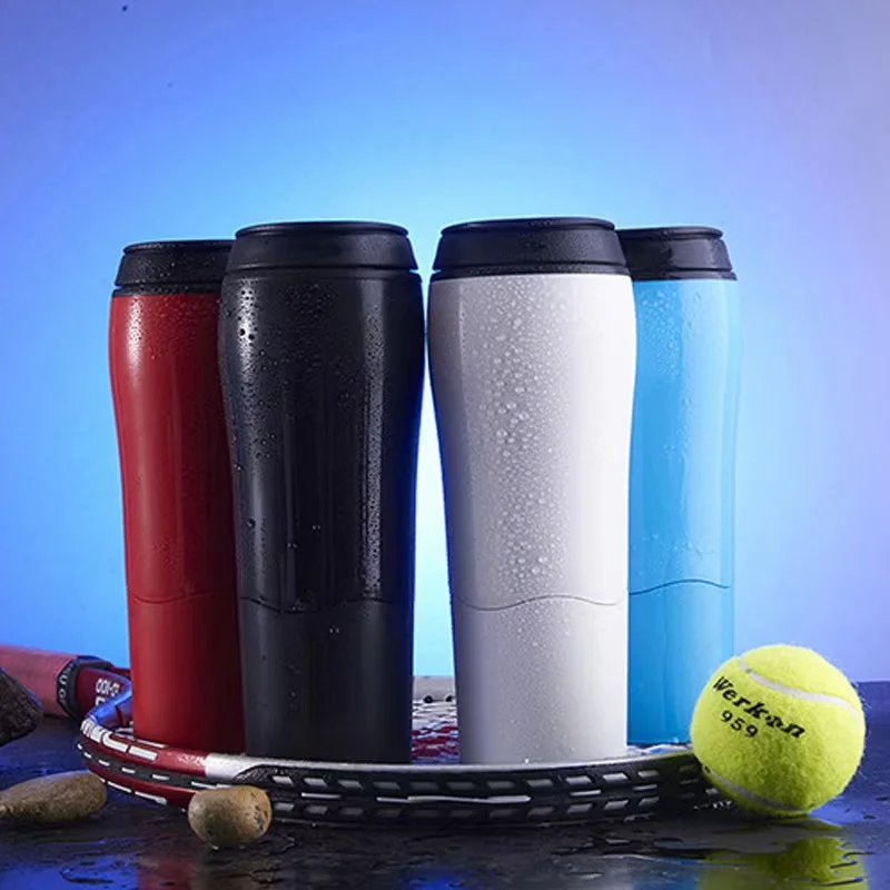Magic suction cup will not pour water cup portable creative plastic anti-inverted non-slip anti-scalding water / bottle water bottle plastic water bottle plastic cup