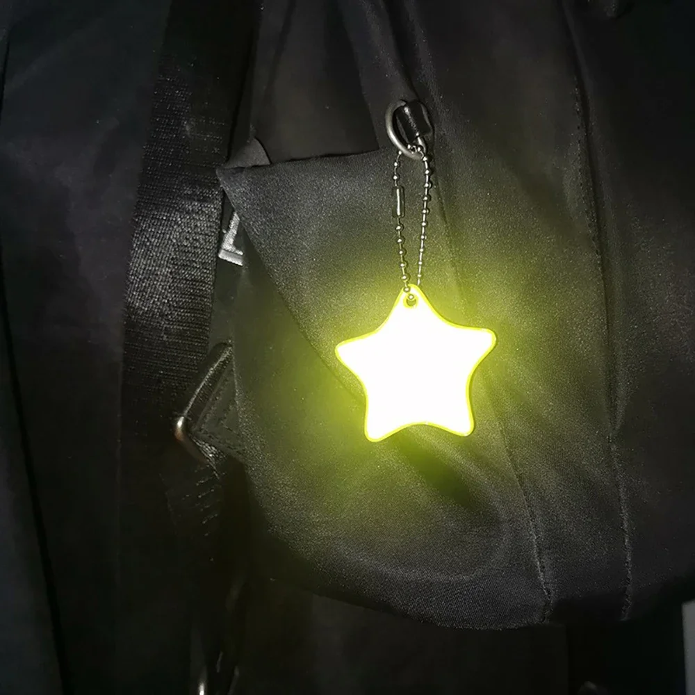 10PCS Reflective Star Simle Pendants Fashion Reflective Pendant Accessories Safety Reflective Pendants for Backpack Luggage 6