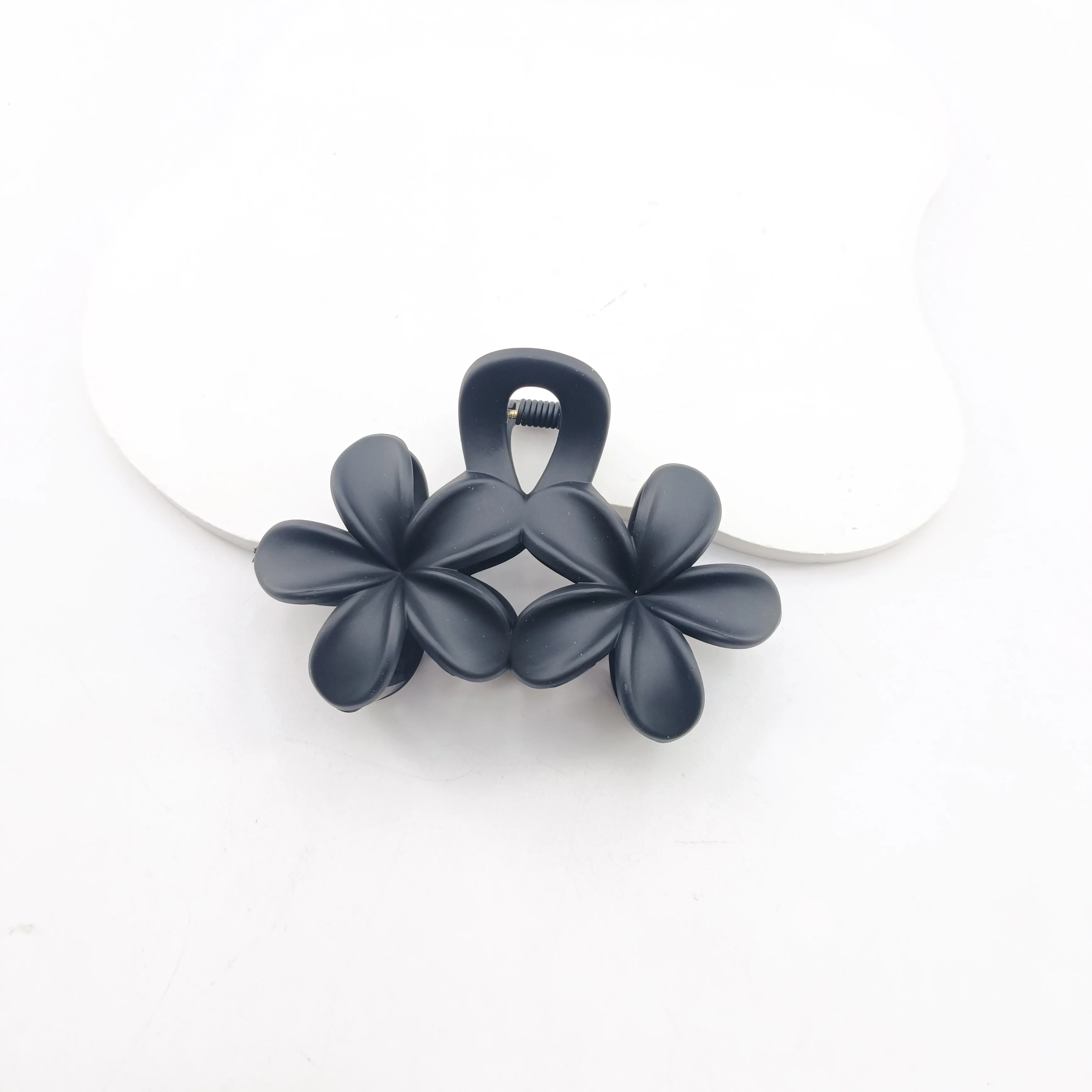 Flower Hair Claw Clips Non-Slip Matte 1/2 PCS Flower Hair Clips Women Cute Hair Clips, Hawaiian Hair Flower Clip Large Plumeria