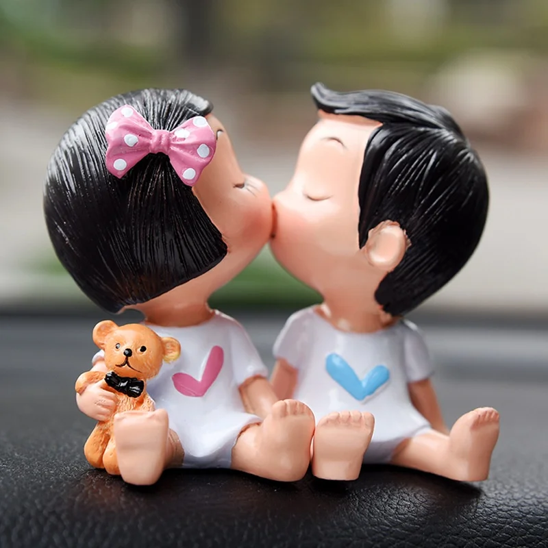 

Cake decoration, decoration, kiss, doll, magnet adsorption, car decoration, gift