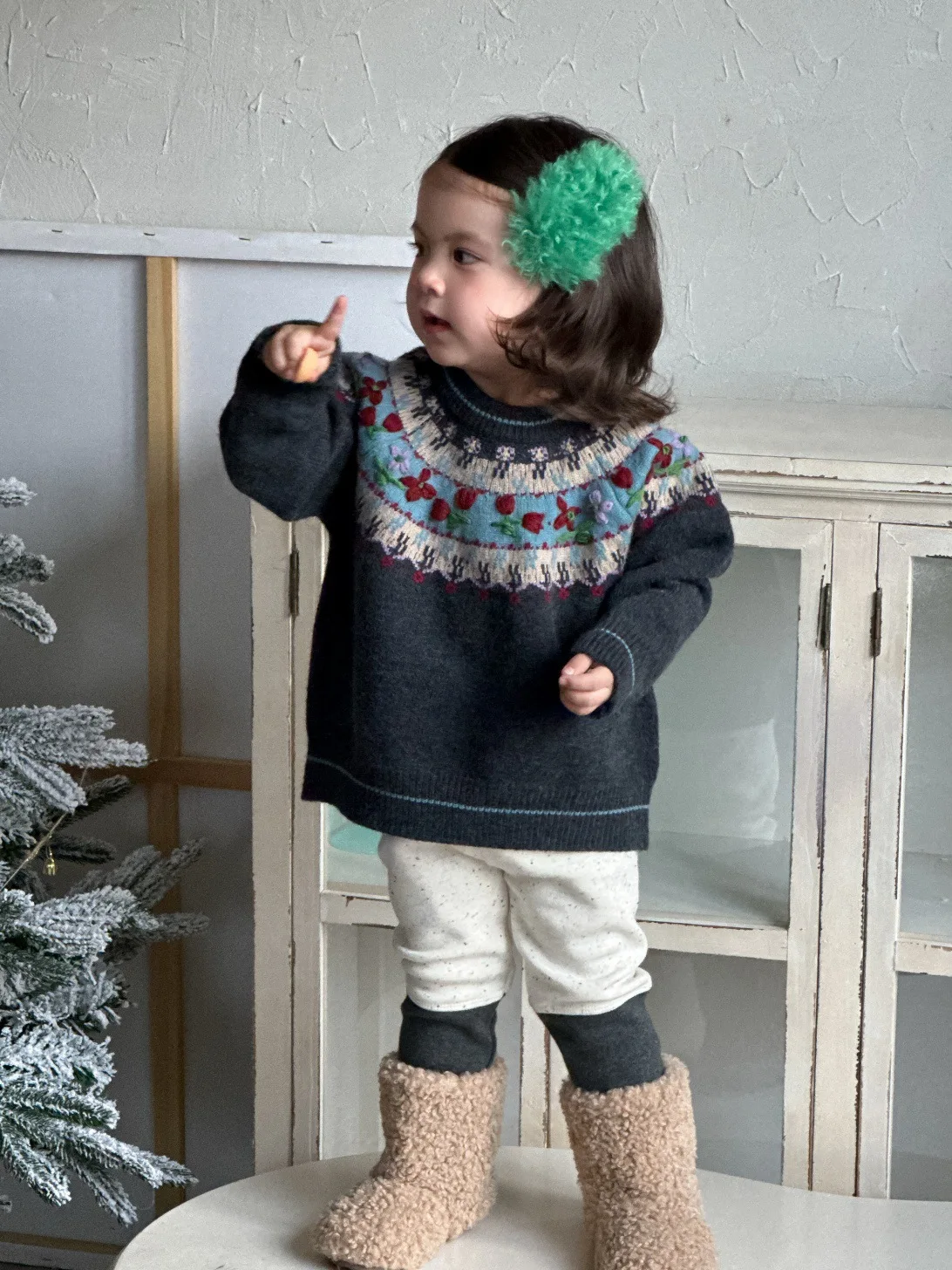  여아 캐주얼 스웨터  남아 두꺼운 따뜻한 풀오버 아동복 2025 겨울 신상  긴팔 니트 스웨터 면