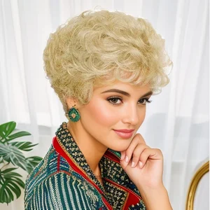 Synthetic Fiber Short Haircuts Blonde Wigs for White Women Natural Hairstyles Golden Girls Curly Hair Replacement Wig with Bangs