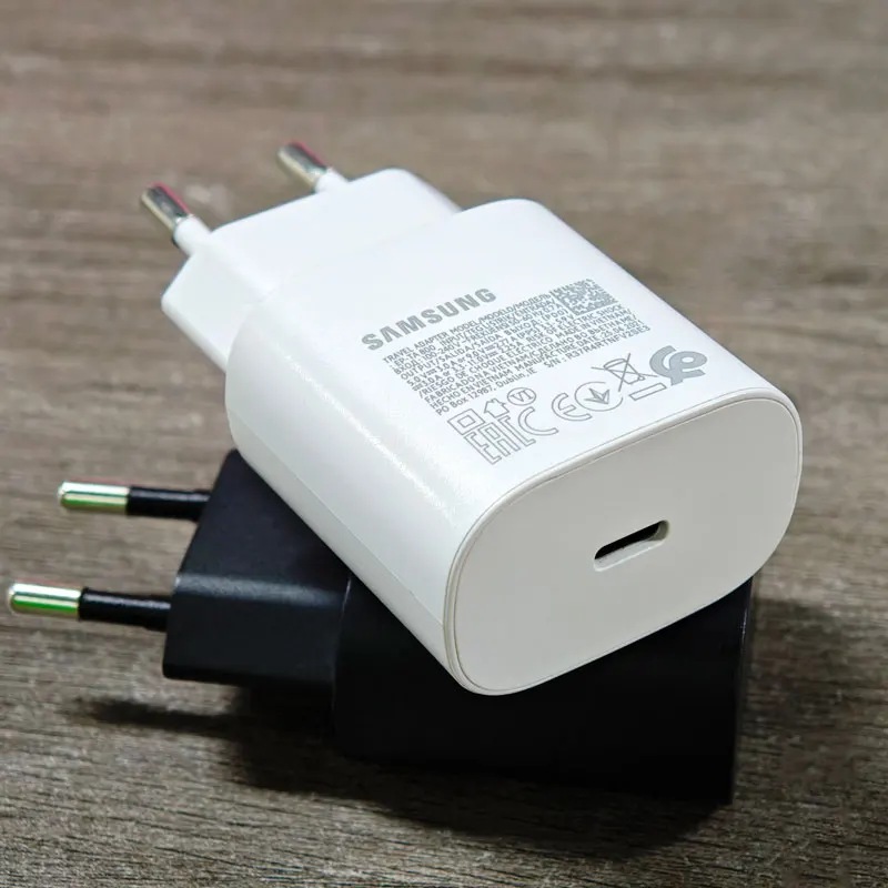 25W Super Fast Charge Adapter with 1.8m Type C Cable