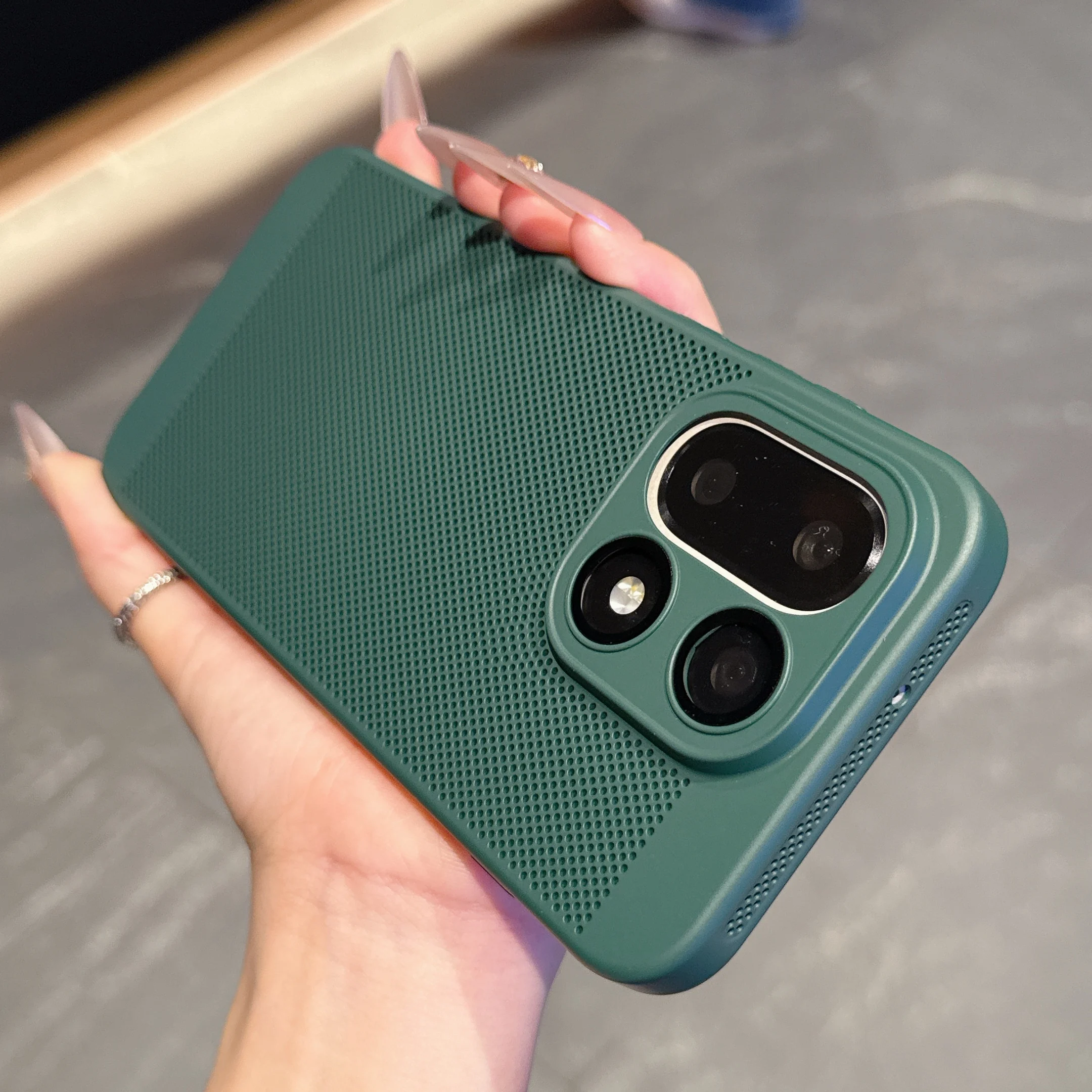 Breathable Heat Dissipation Phone Case with Glass Lens Protection and Cooling Mesh Cover