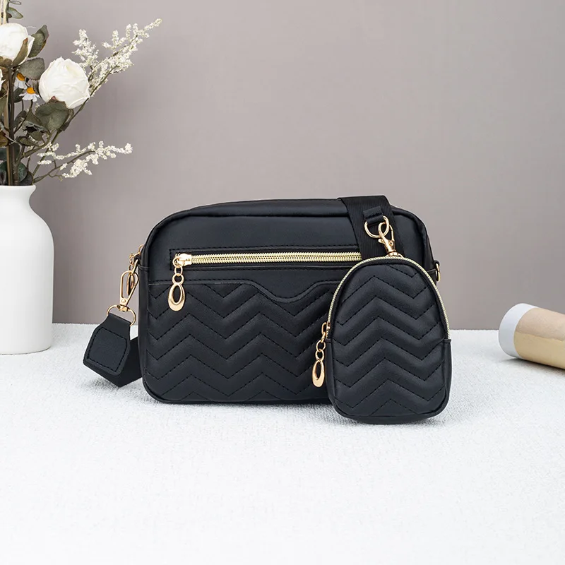 Ladies' Quilted Pattern Crossbody Bag, Casual Minimalist Single Shoulder Bag With Mini Hanging Money