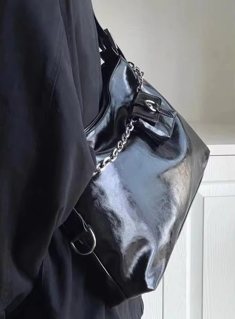 Fashion Large Capacity Tote Bag Women's New Trendy Shoulder Bag High Quality Simple and Versatile 2024 Trendy Bag