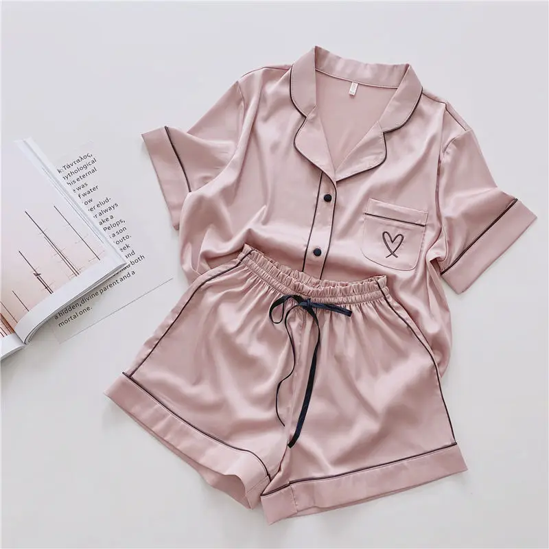 

Womens Ice Silk Pajamas Set Heart Print Sleepwear Pijamas Elegant Summer Short Sleeve Female Loungewear Cardigan Home Clothes