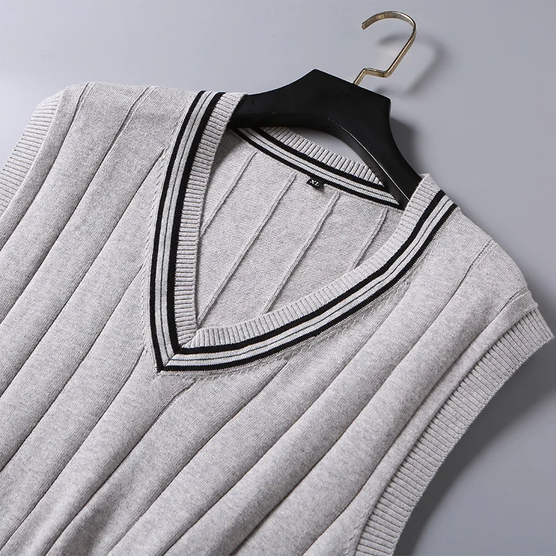 New Autumn and Winter Casual Men's Sweater Vest Vest Slim Cotton Sleeveless V-neck Solid Color Pullover Sweater