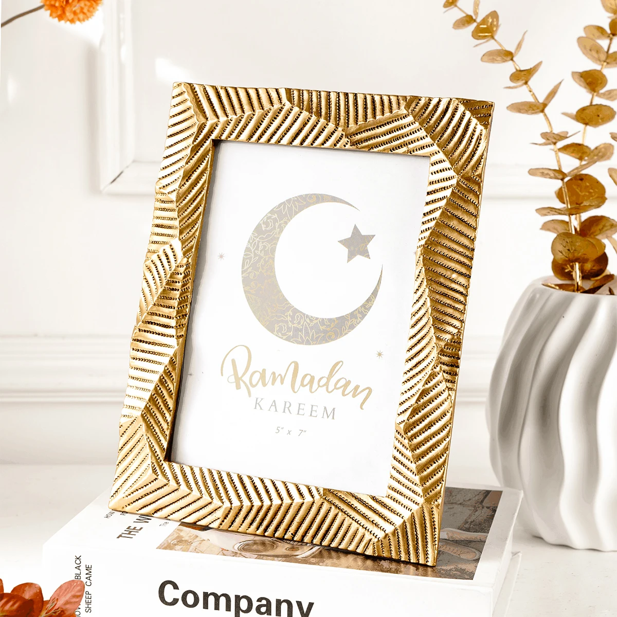 1PC, golden photo frame made of resin, festive home desktop decoration photo frame ornament