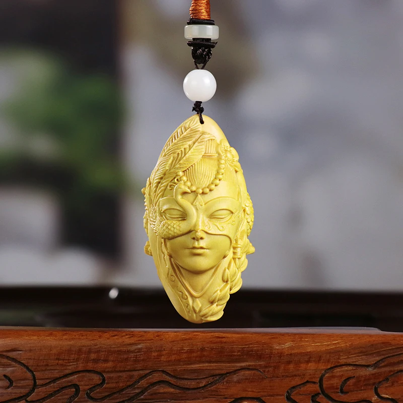 

Boxwood carving Loulan girl little dragon female hand play piece men and women portable disc play literary play hand piece
