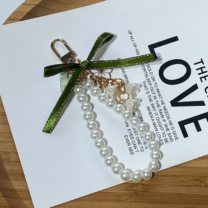 1pc Elegant Lily of The Valley Flower Keychain for Women Fashion Sweet Imitation Pearl Key Chain Car Key Chain Accessories Gift