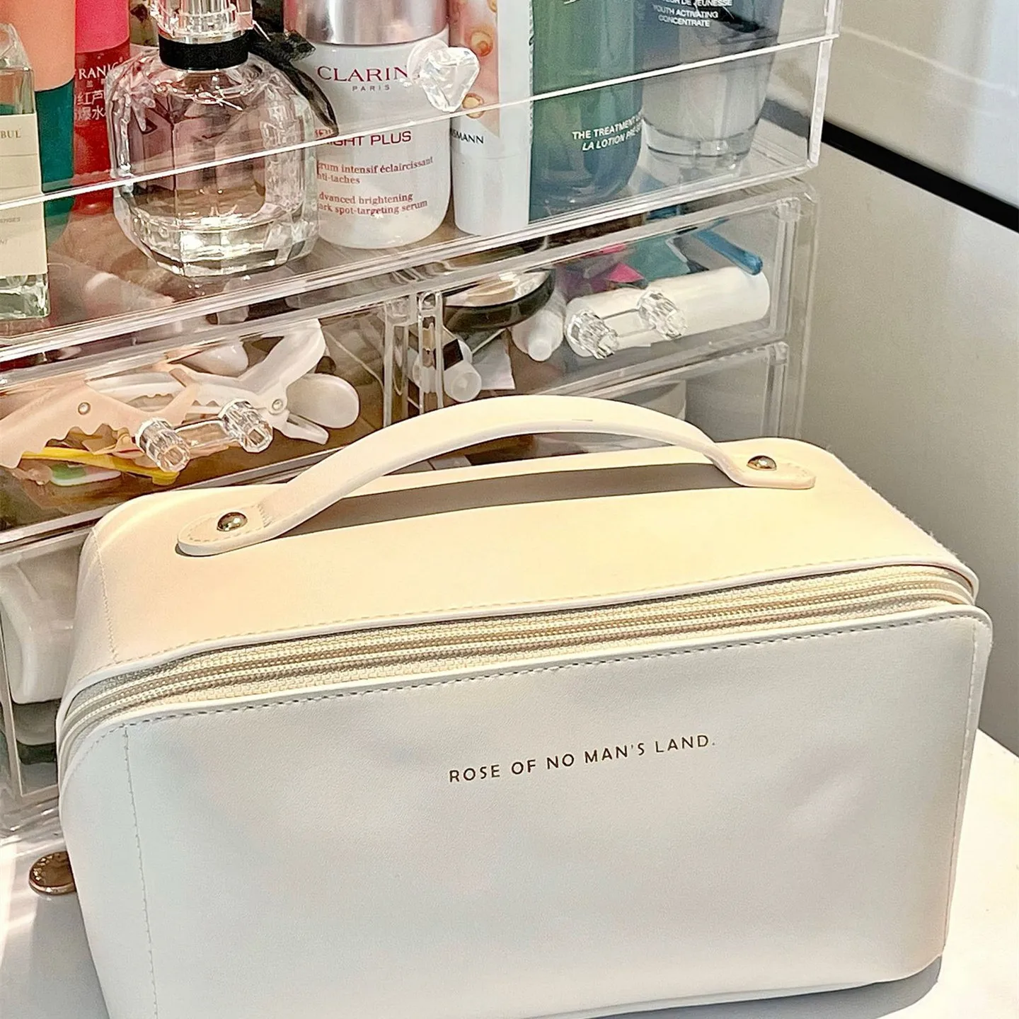 Large-capacity Makeup Bag Leather Cosmetic Bag Toiletries Organizer 8 Sbdd5c4d747fc4bc2ae7ba62b16de120eS