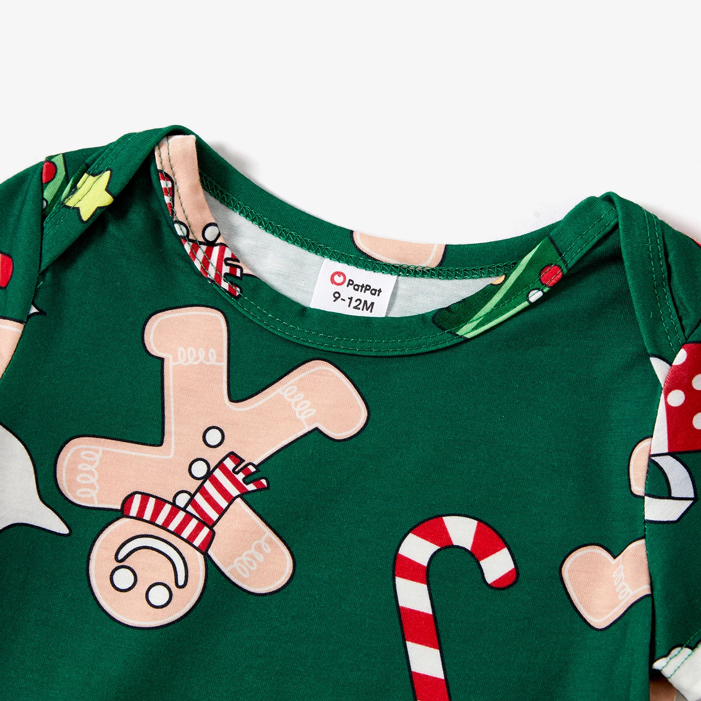 thumbnail image 3 of Conjuntos de pijamas de manga corta con estampado temático navideño a juego para toda la familia (resistentes al fuego), 3 of 5