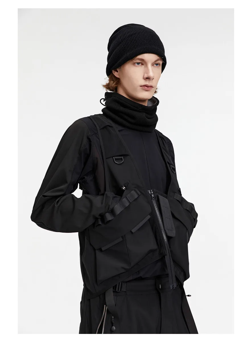 Reindee Lusion  Outdoor commute quicke remove vest functional clothing multiple pockets waterproof zippers techwear gorpcore