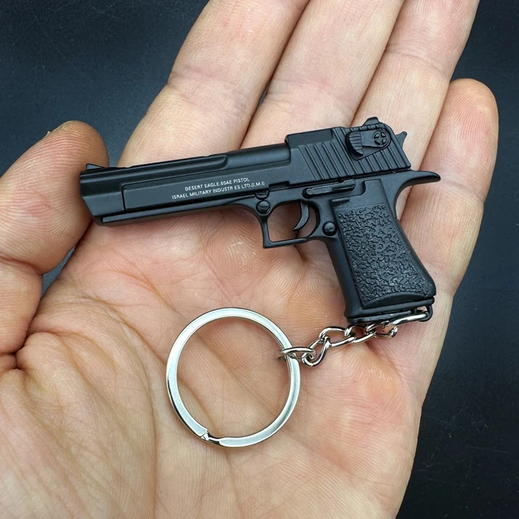 New Alloy 1:4 Desert Eagle Pistol Keychain Ring Fake Gun Detachable Assemble Toy Gun Shoulder Bag Accessories Christmas Gift