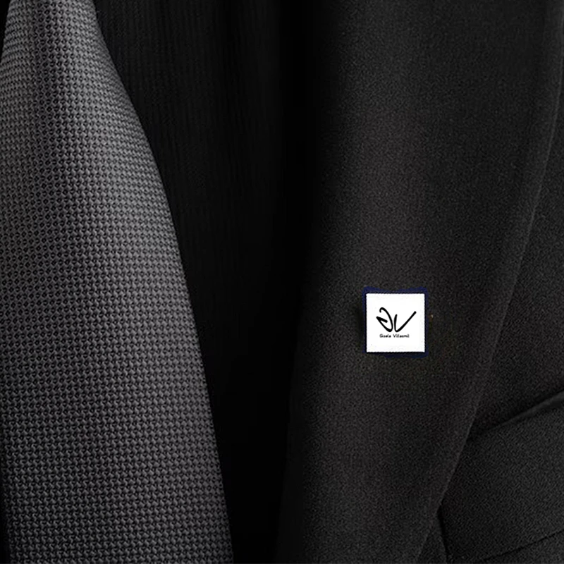

Free Custom Name Brooch Pin Badges High quality Round Blank Silver color Lapel Pin Suit Coat Hats Accessories Decorated