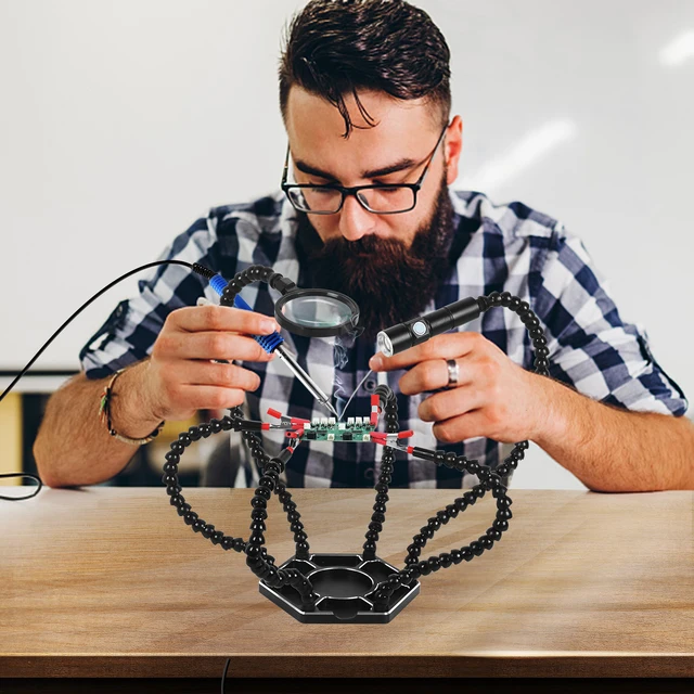 Terza Mano Per Saldatura Lytool Con Lente LED - 4 Bracci Flessibili Per Elettronica - Foto 6