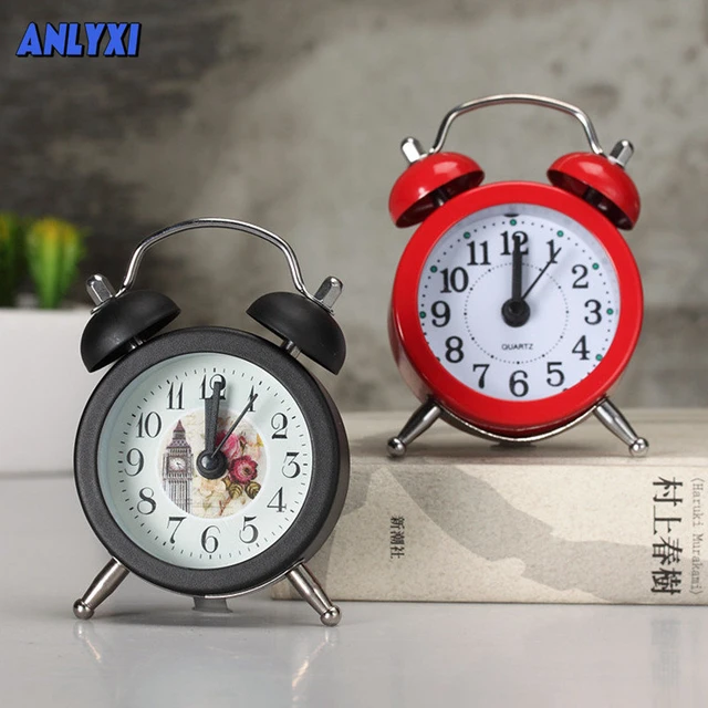 Reloj despertador analógico retro vintage, reloj pequeño súper silencioso  de 4 pulgadas sin tictac con luz nocturna, funciona con pilas, diseño