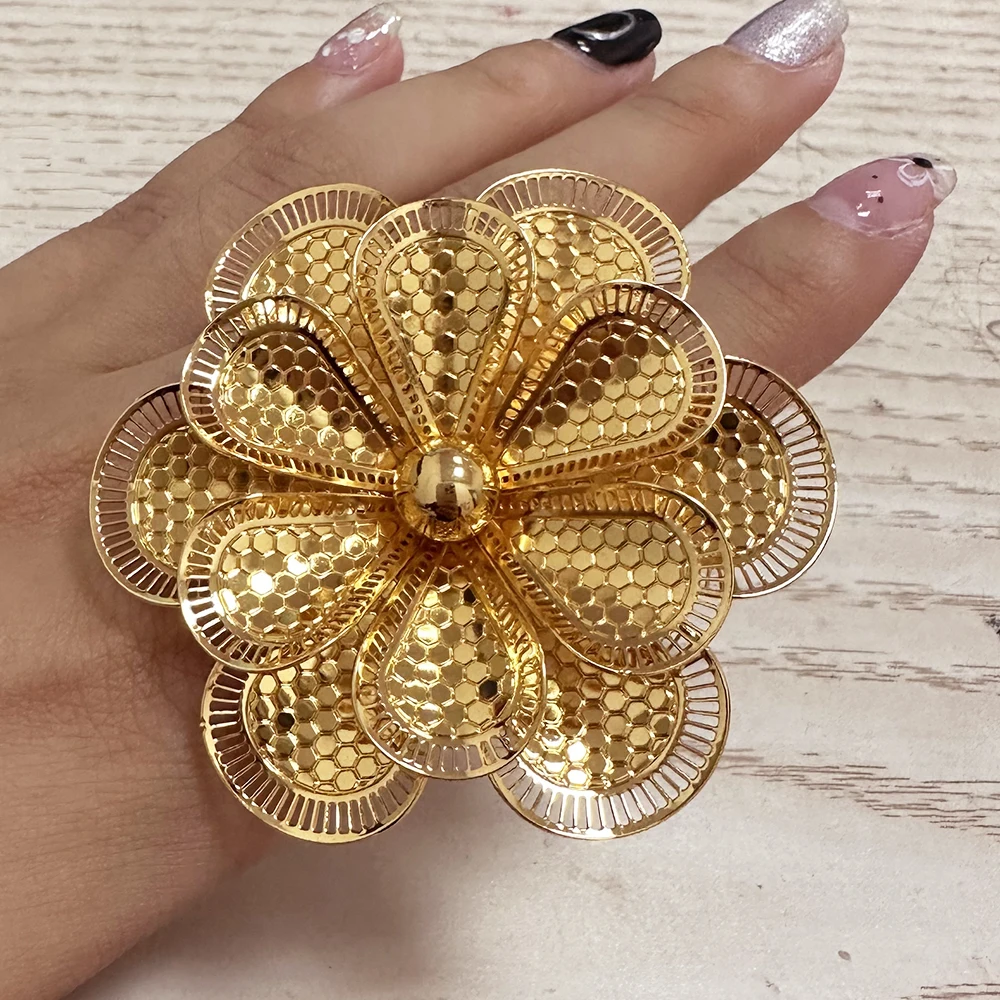 Decadent Flower 22k Gold Semi-Statement Ring – Andaaz Jewelers