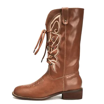 Stivali da cowboy vintage marroni da donna Retro Maillard Stivali a metà polpaccio con ricamo a farfalla nera Scarpe Stivali da cowgirl per festival musicali 1
