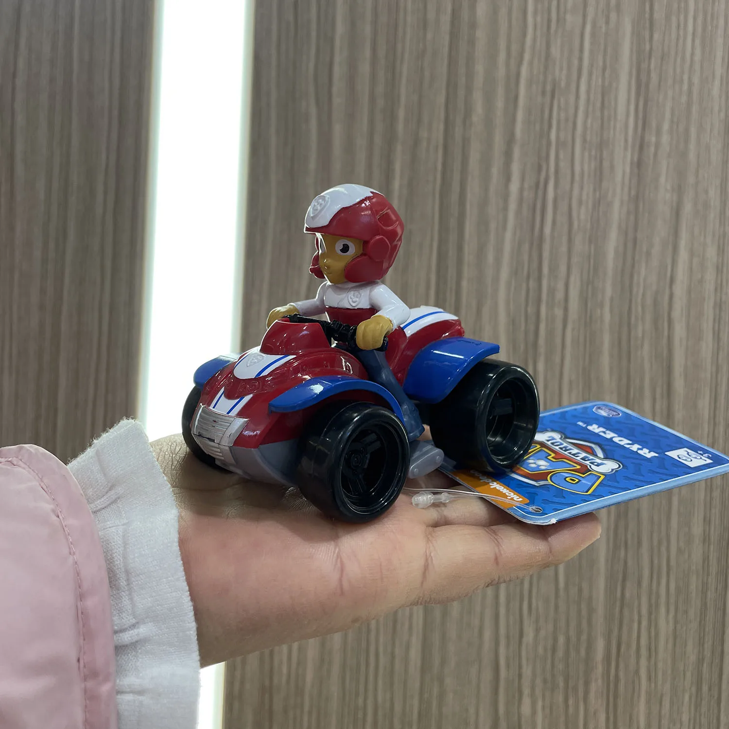 パワ　パトロール様　42,000 Genuine Paw Patrol 8-9CM Ryder Chase Skye Zuma Rocky