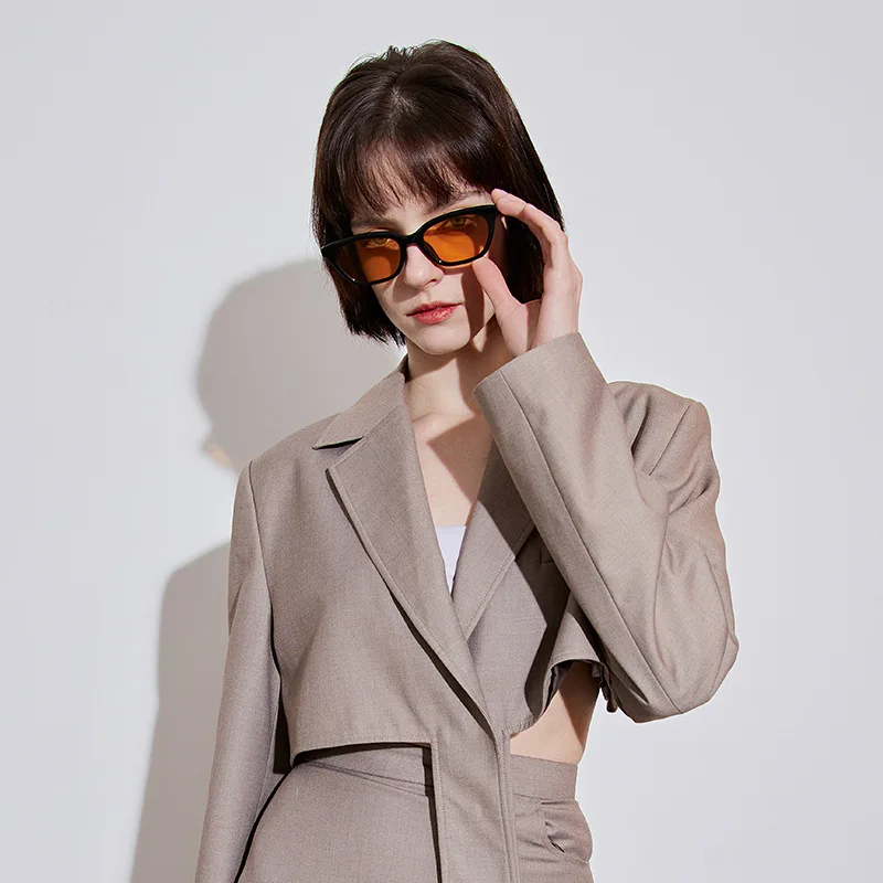 

ButterflyTR90Fashionable Small Frame Nylon UV Proof Sunglasses 8025