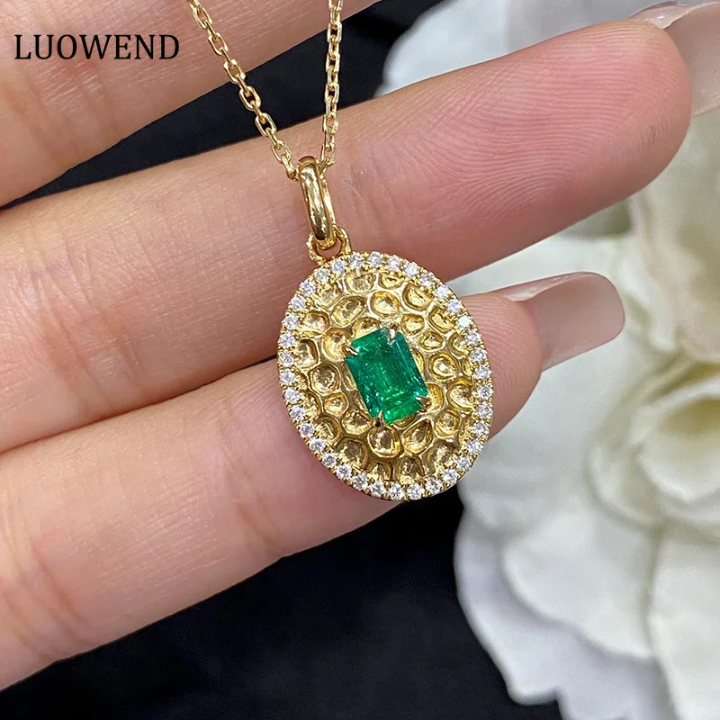 LUOWEND 18K Yellow Gold Necklace Real Natural Emerald Pendant Vintage Design Shiny Diamond Jewelry for Women Fashion Gemstone