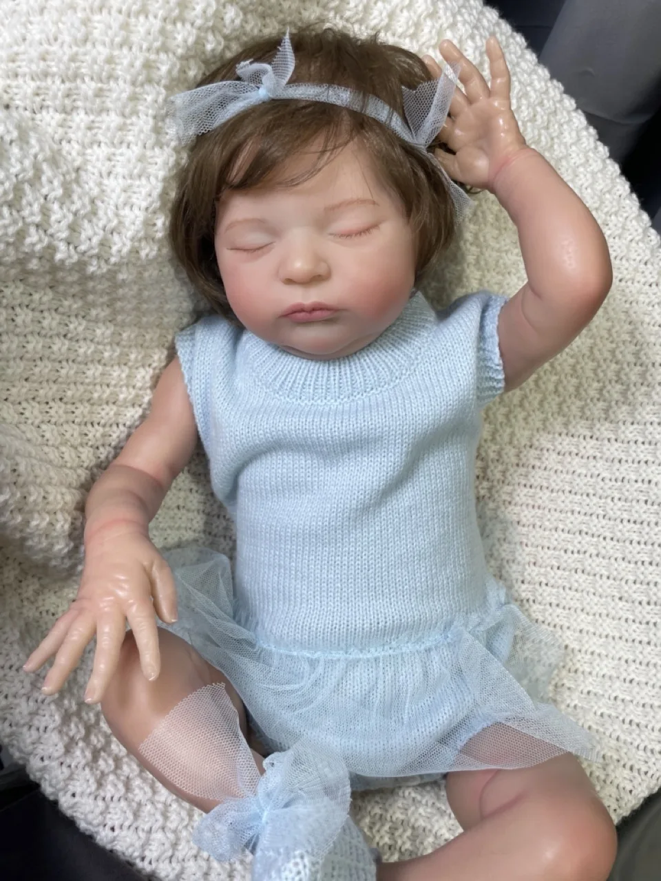 Poupée Reborn Fille Réaliste 50cm - Bébé Nouveau-né Yeux Fermés, Silicone, Cheveux Bruns