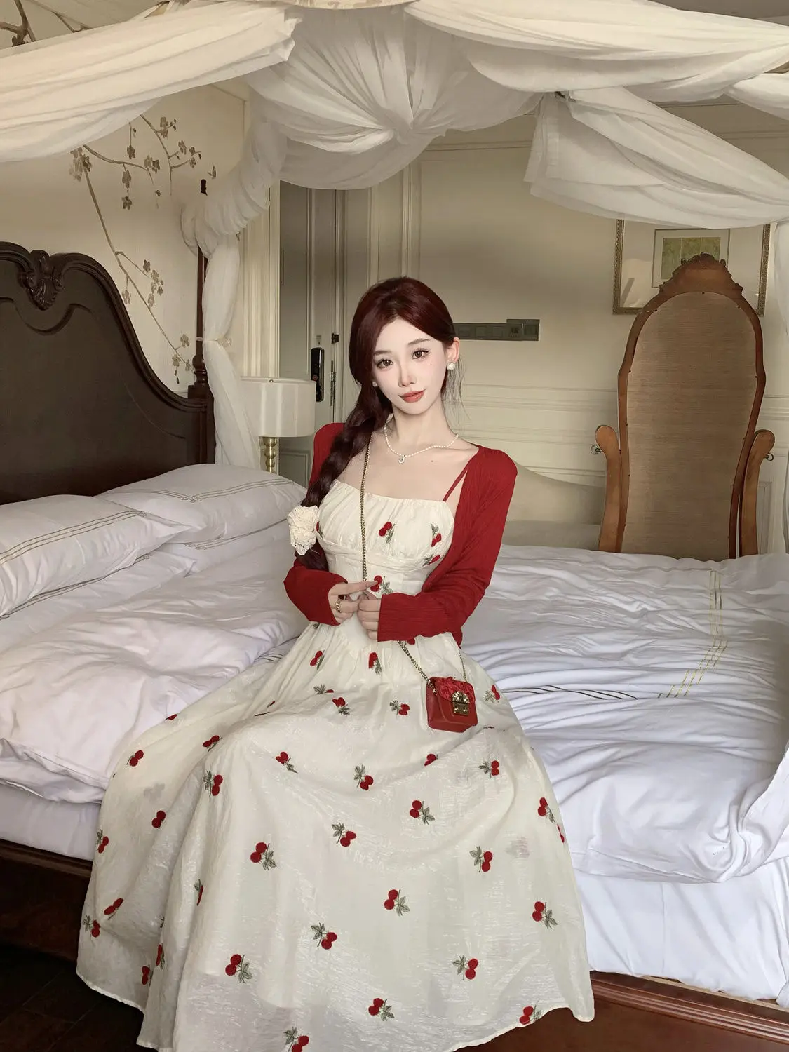 홀리데이 스타일 체리 크러시드 플라워 홀터 원피스, 레드, 얇은 자외선 차단 가디건, 웨이스트 A라인 롱 원피스 세트, 여름 홀리데이 스타일