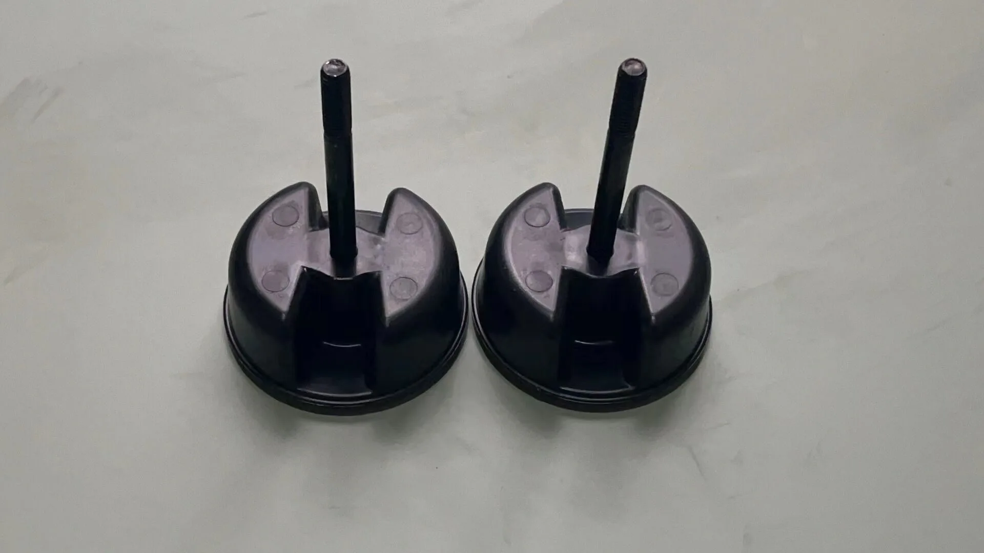 

1/2PC For 2007-2017 Jeep Wrangler JK 1CJ57DX9AD Hard Top Mounting Knob Screw Car Modification Roof Screw Removing Top Bolt Parts