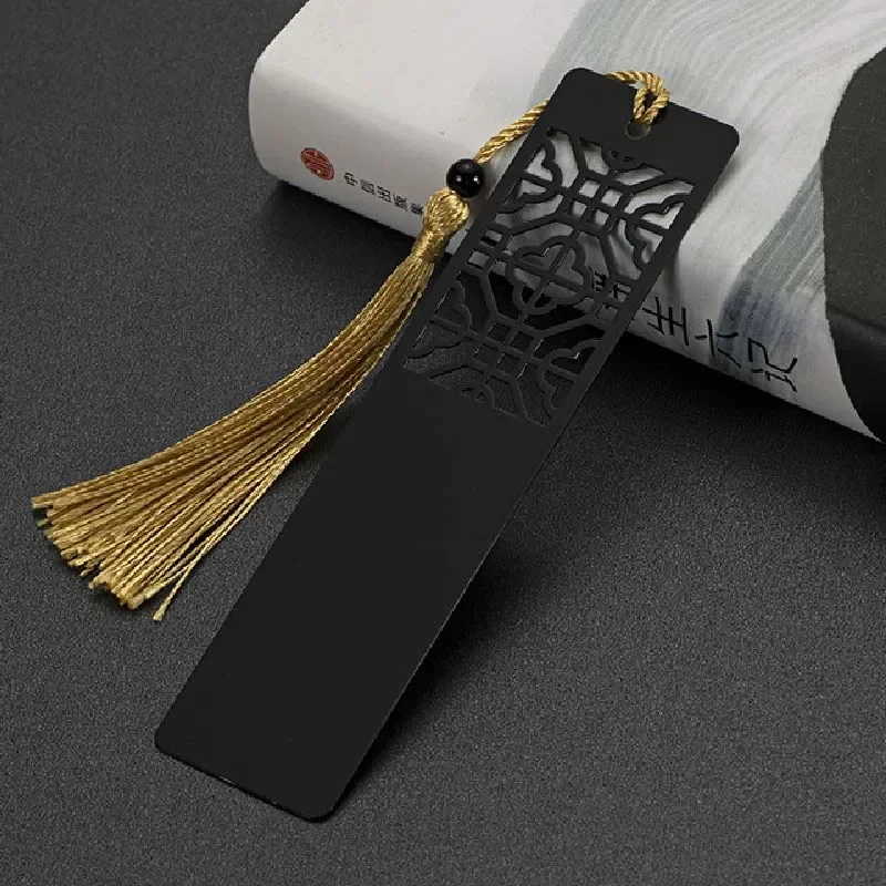 Crearive Vintage Hollow with Tassel Pendant Cute Student Supply for Teachers Offices Lovely Creative Stationery Metal Bookmark