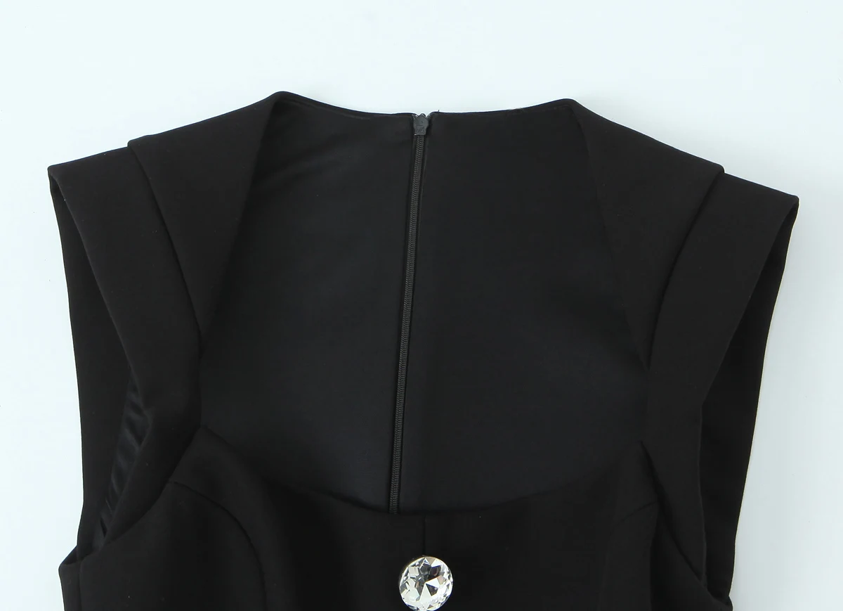 Women Fashion Black Mini Jumpsuit Female Square Collar Card Shoulder Sleeveless Single-Breasted Jumpsuit Sexy Slim Fit Bodysuit