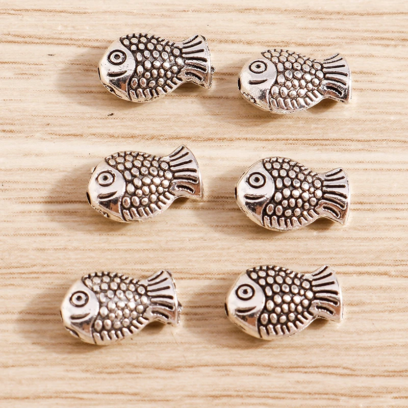 Tusember 40 Stück 7*10mm Metall Niedliche Kleine Fisch-Charms Perlen Anhänger für Schmuckherstellung Handgemachte Halsketten Ohrringe Armbänder DIY