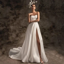 Sexy High Side Slit Bride Wedding Dress Simple Pleat Strapless Sleeveless A-Line Floor Length Backless with Pocket Bridal Gowns