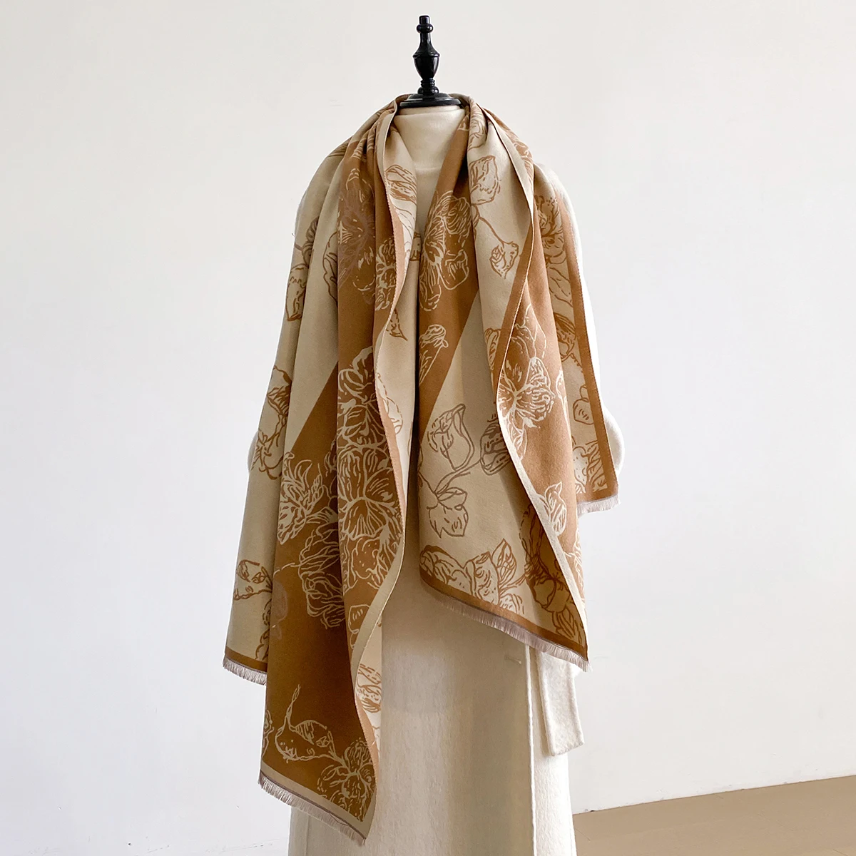 New Brand Elegance Two-Sided Print Scarf Soft Warm Fringe Pashmina Shawl Autumn and Winter Outdoor Coldproof Windproof Blanket