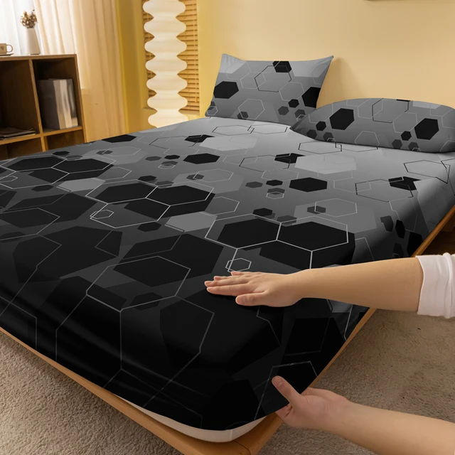 1 piece of stacked hexagonal pattern frosted bedsheet, bedroom printed bedspread, bedding (excluding pillowcases) 2